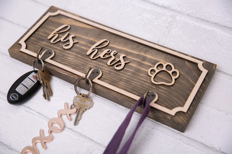 Wall-Mounted Key and Leash Holder