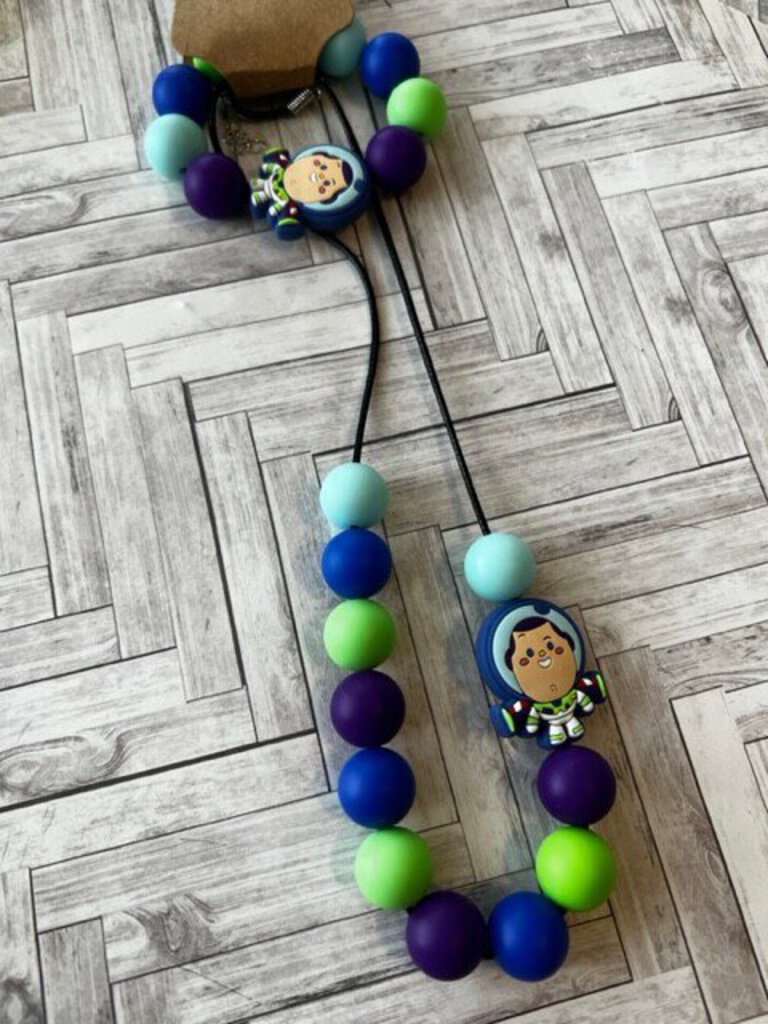 Buzz Necklace Set