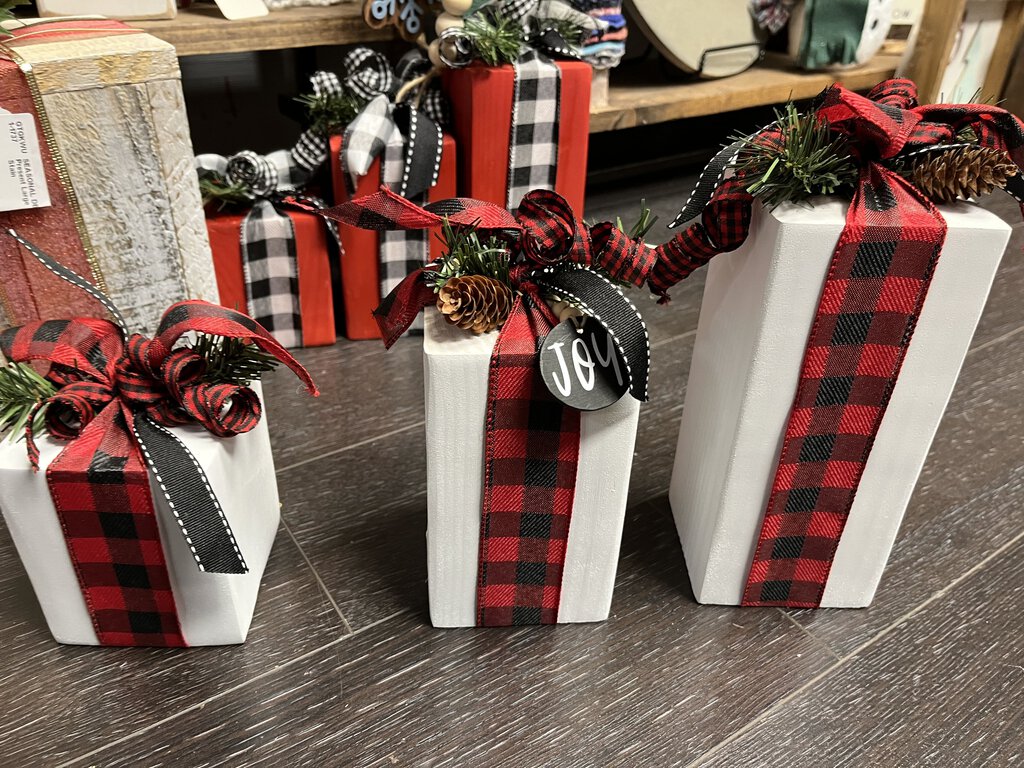 Set Of 3 Presents