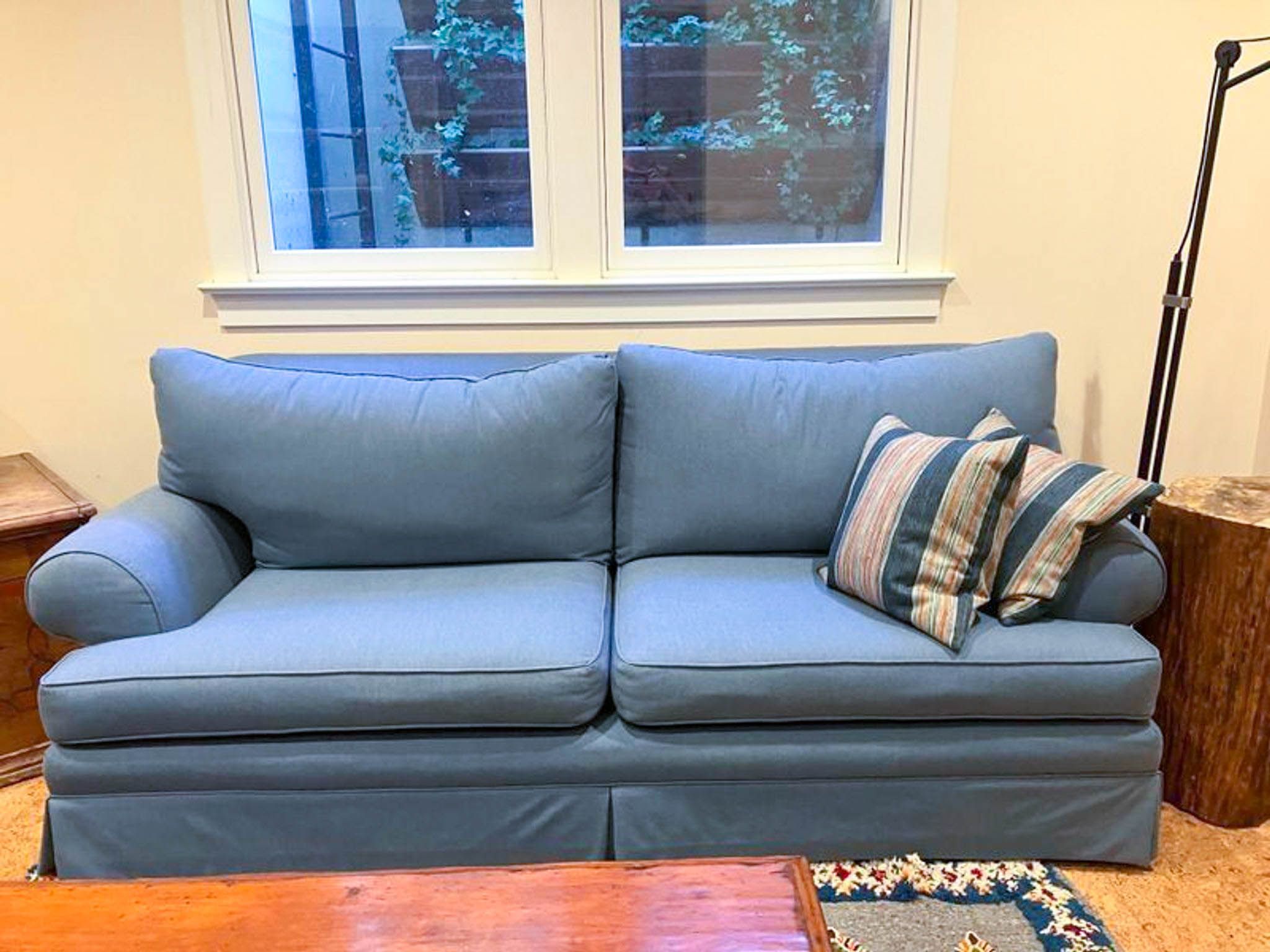 Classic Style Blue Sofa