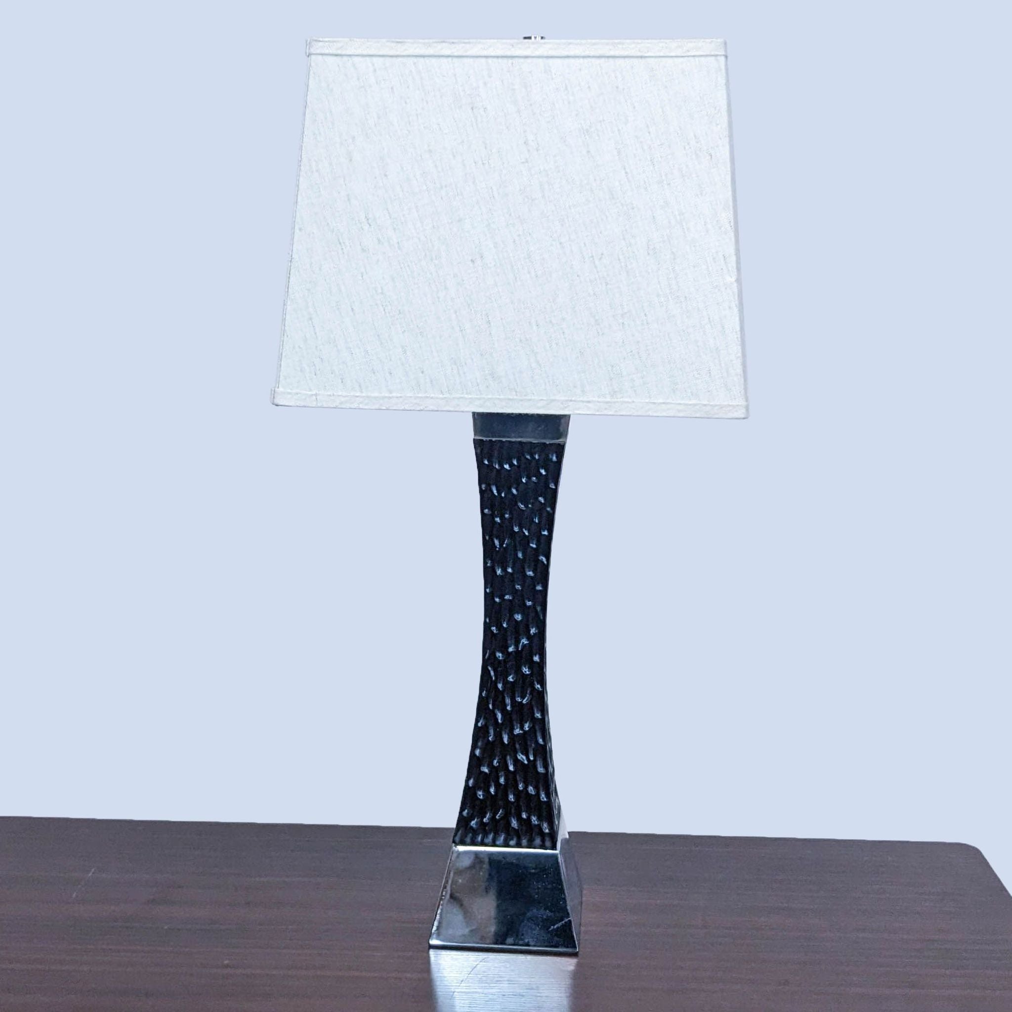 Modern Textured Table Lamp
