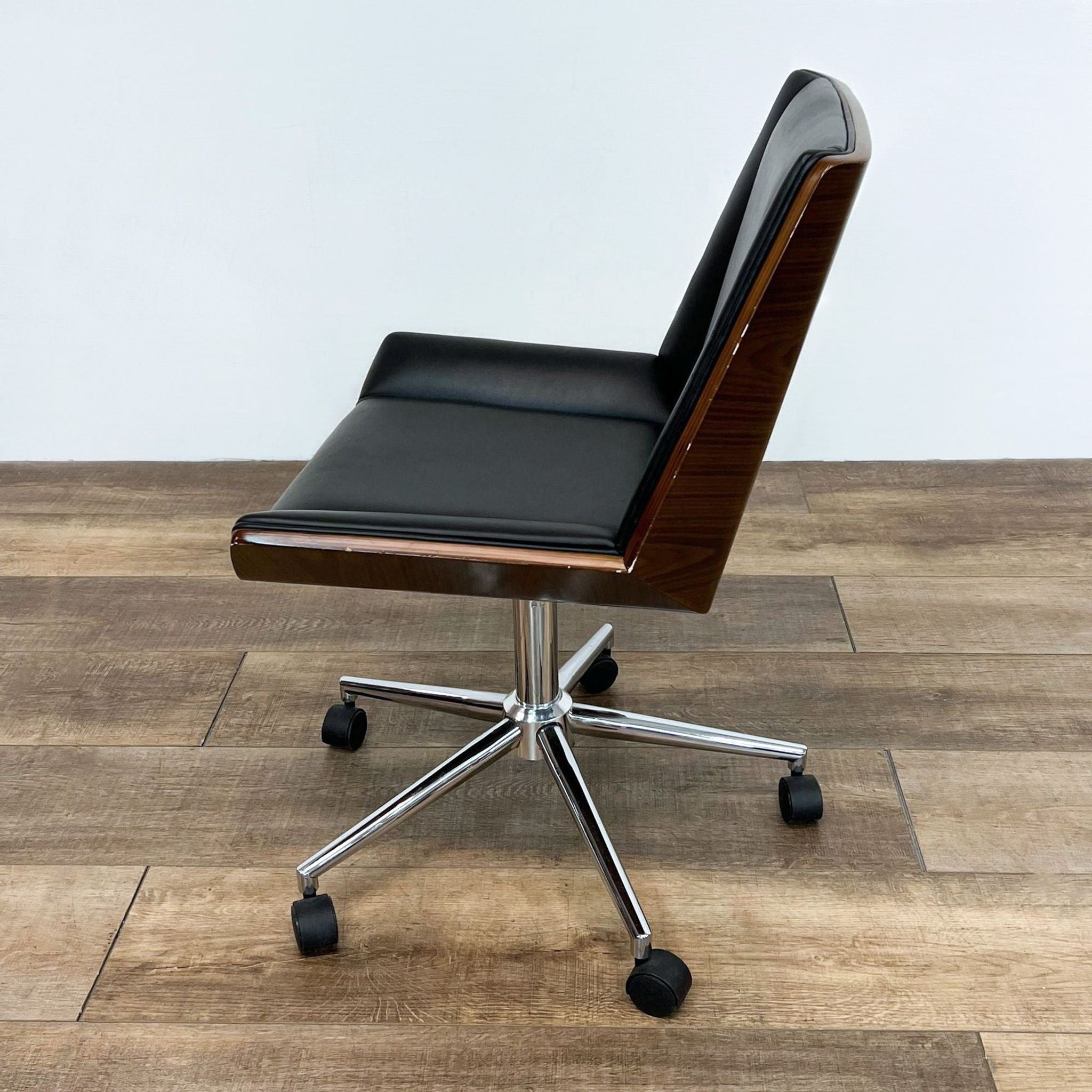 Mid-Century Style Swivel Office Chair