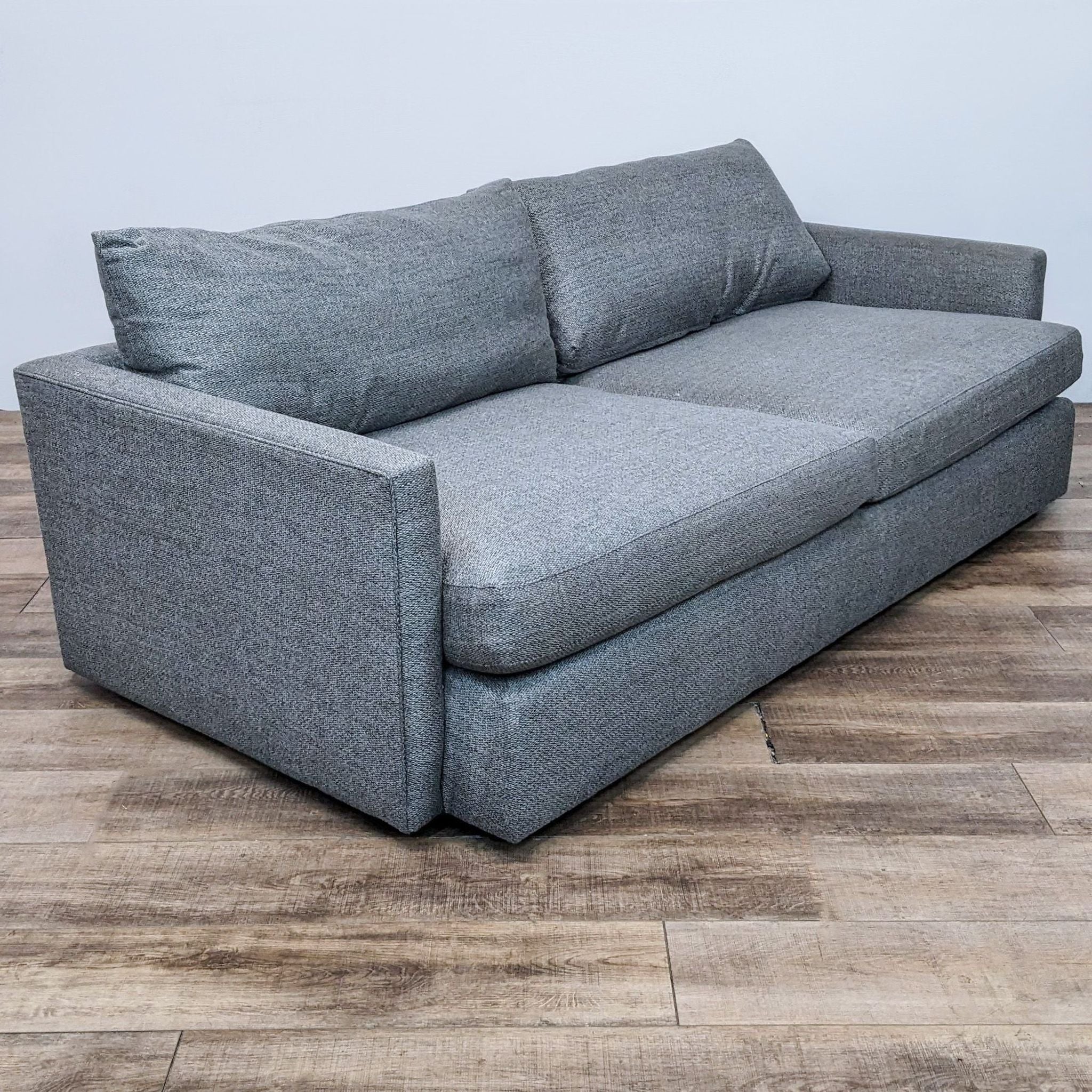 Crate And Barrel Lounge Deep Sofa