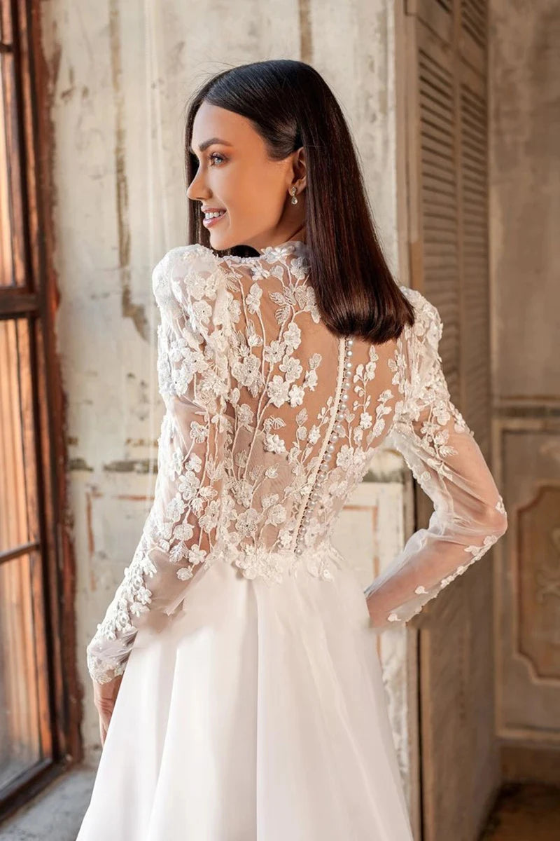 Beautiful Luxury Bohemian High Fork Wedding Dresses A Line High Neck Lace Tulle Beach Bridal Gown Long Sleeves Sweep Train New