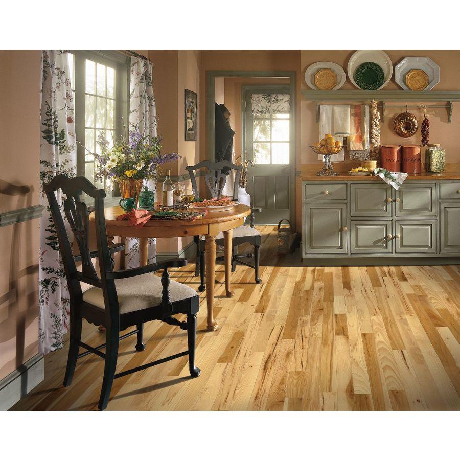 Bruce American Treasures 3.25-in Country Natural Hickory Smooth/Traditional Solid Hardwood Flooring (22-sq ft)