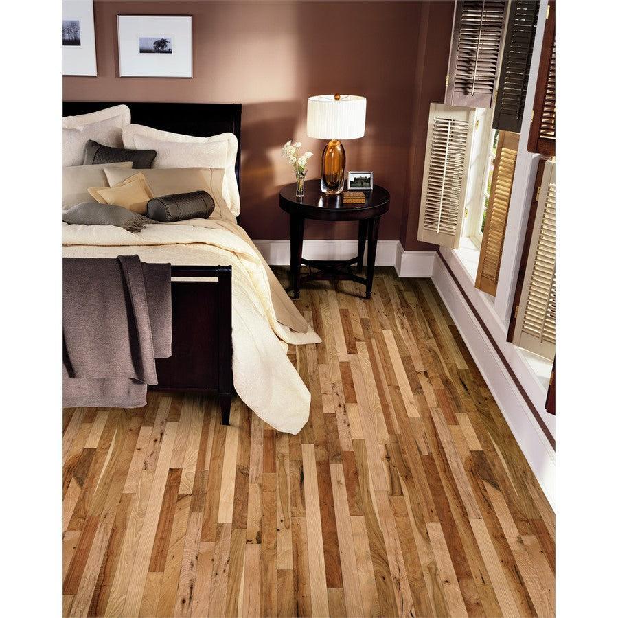 Bruce Frisco 2.25-in Country Natural Hickory Smooth/Traditional Solid Hardwood Flooring (20-sq ft)