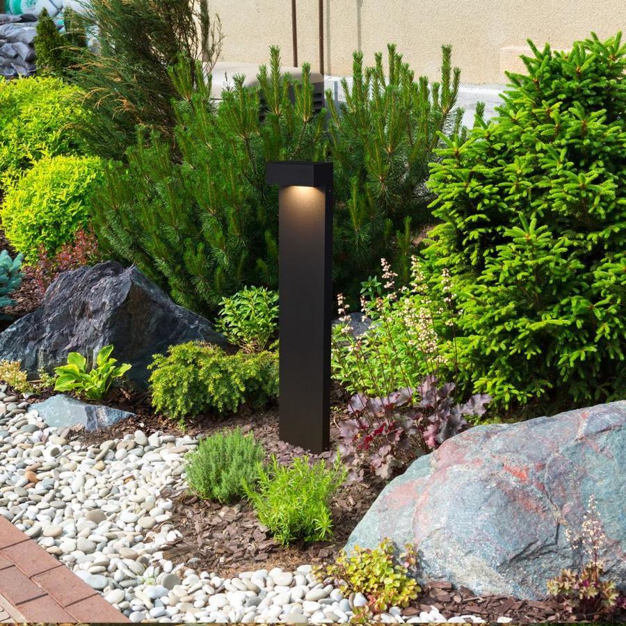 VONN Lighting VONN Outdoor 5-Watt Matte Black Low Voltage Hardwired Integrated LED Path Light