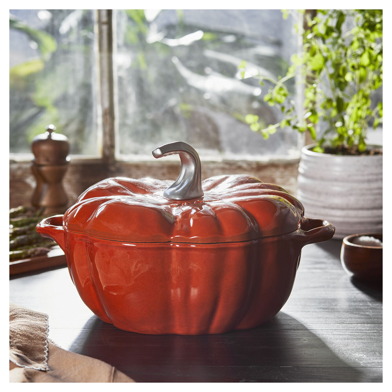 Staub Cast Iron - Specialty Shaped Cocottes 3.5-Qt Pumpkin Cocotte - Burnt Orange W/ Stainless Knob