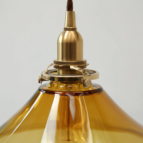 Amberkleurige glazen hanglamp
