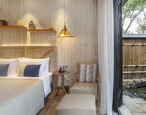 Amberkleurige glazen hanglamp