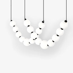 Lustre à collier de perles
