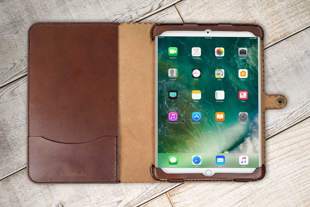 iPad Air 2019 Classic Leather Case