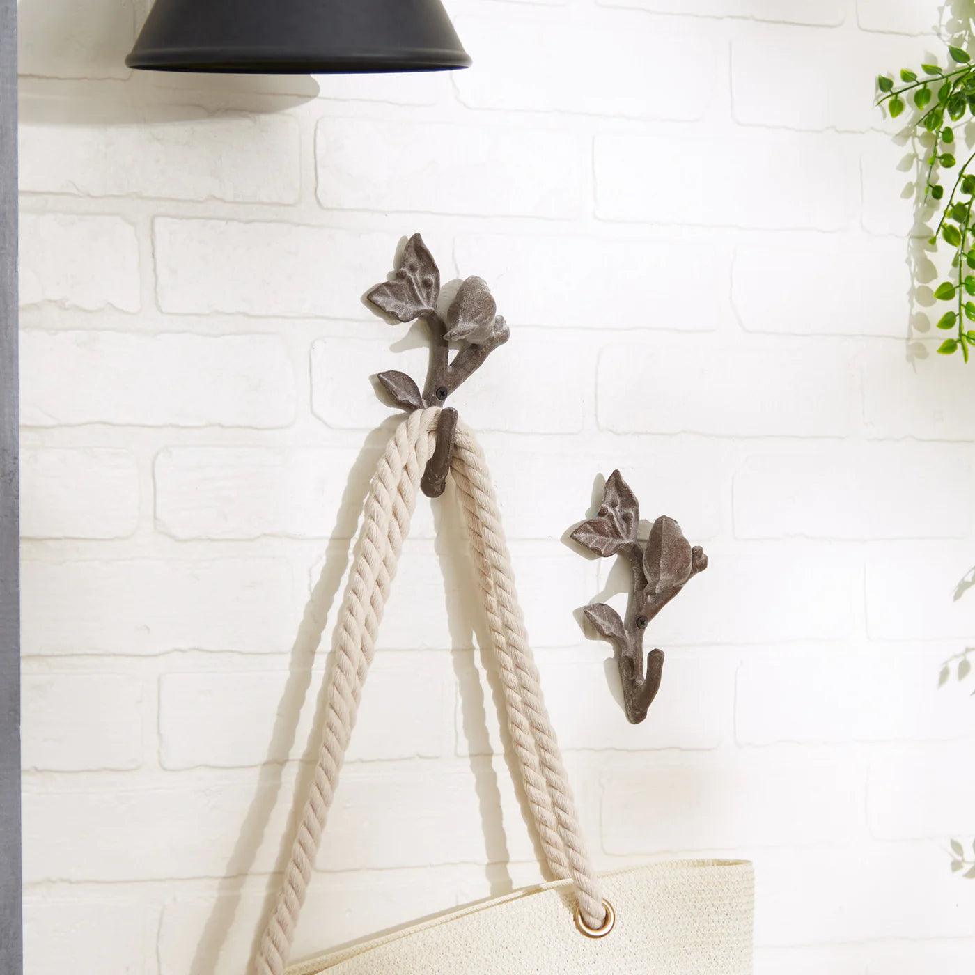 Bird With Leaves Wall Hook Set / 2