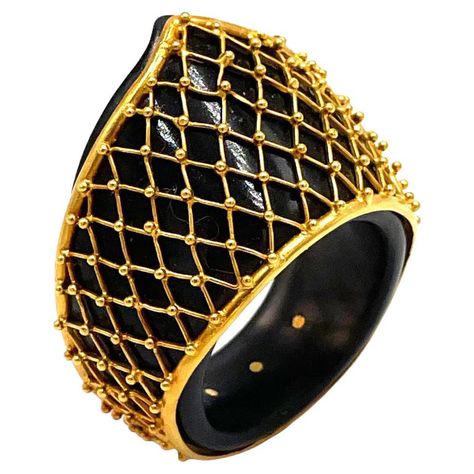 Pre-owned Vintage Unique 18K Yellow Gold and Black Glass Ring by Ilias Lalaounis