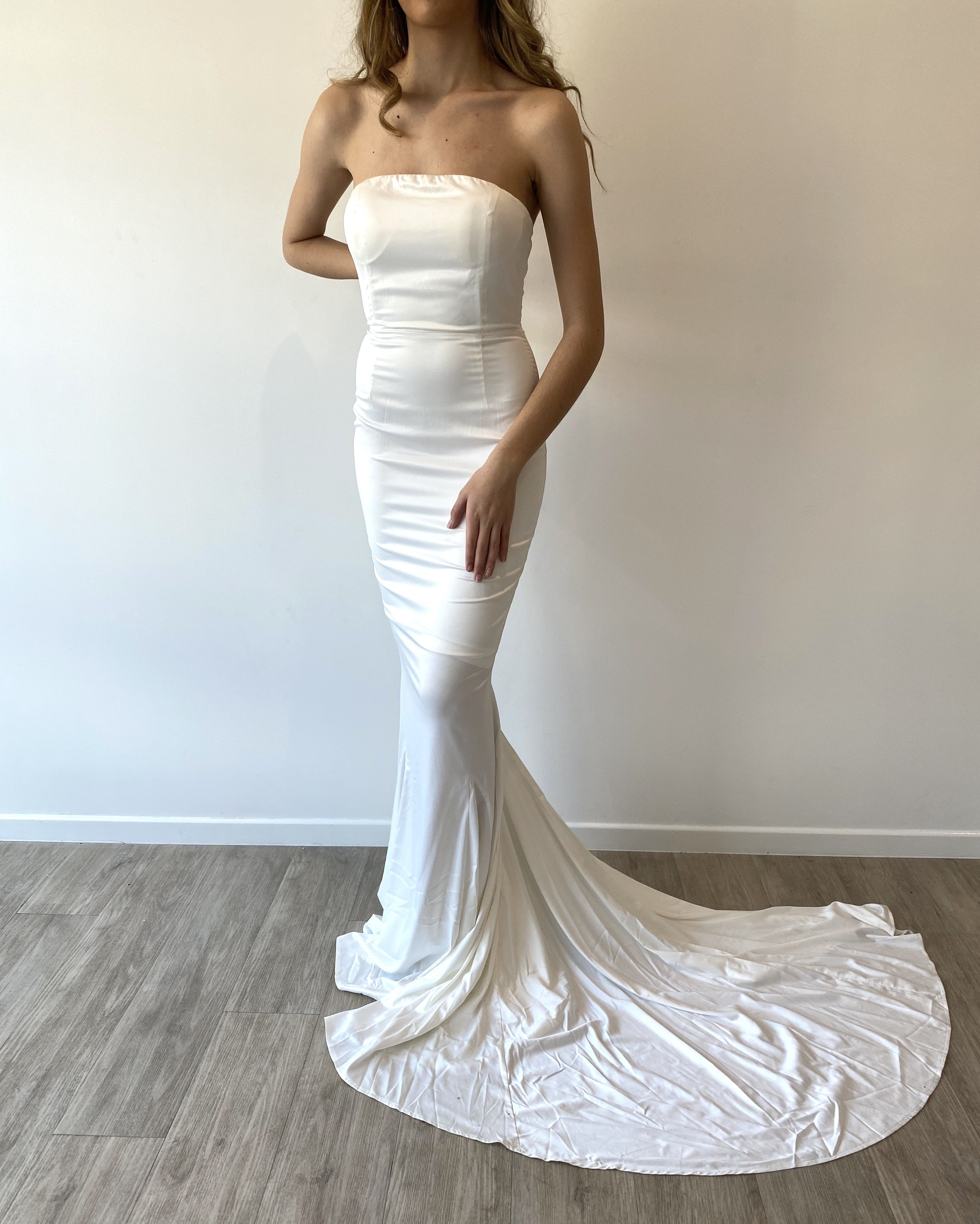 Sample Gown 069