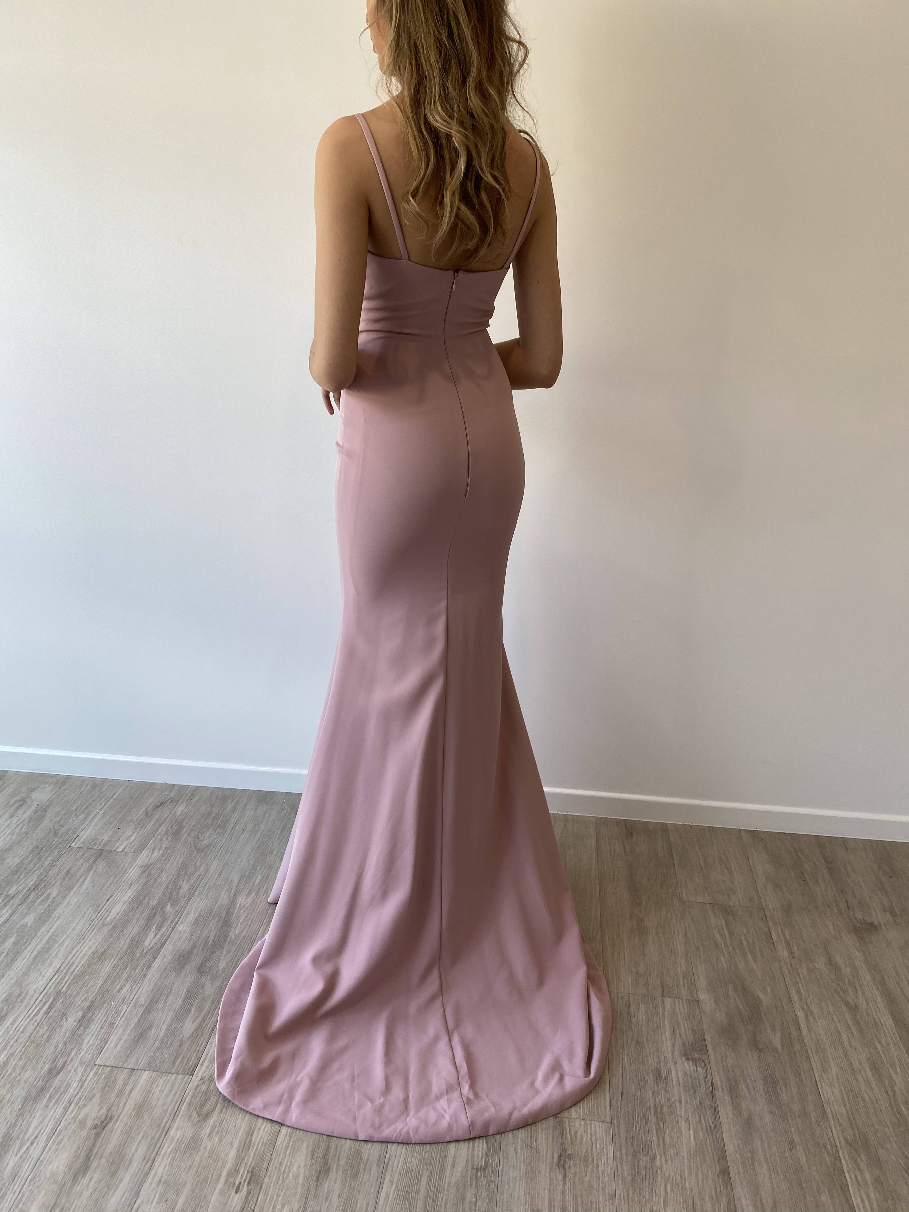 Sample Gown 043