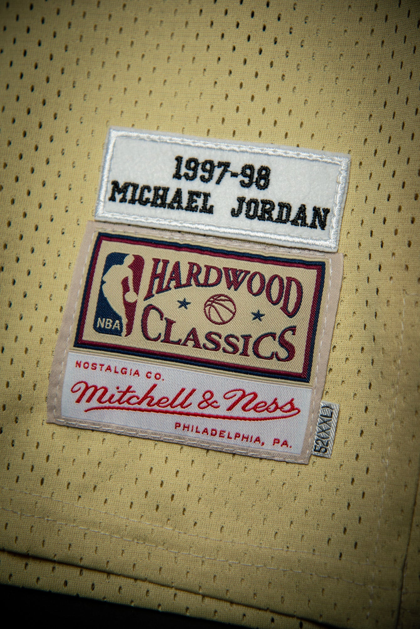 Michael Jordan Chicago Bulls Midas Gold Hardwood Classics 97-98 Swingman Jersey