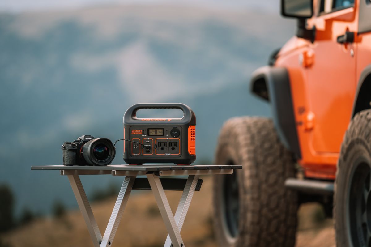 Landscape Photography Solar Generator 300