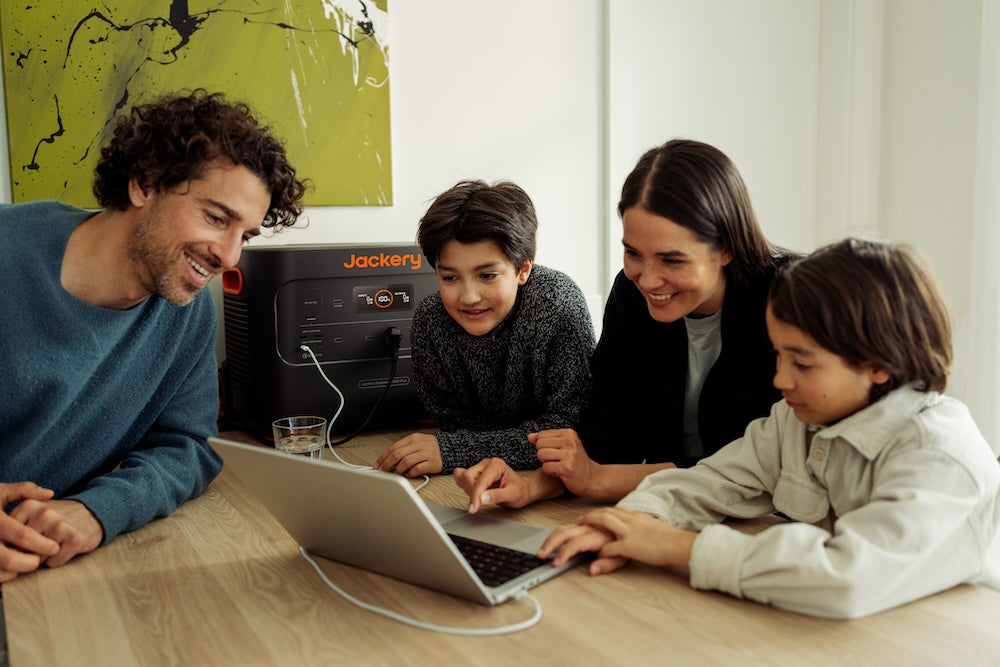 jackery solar generator 2000 plus for arkansas households