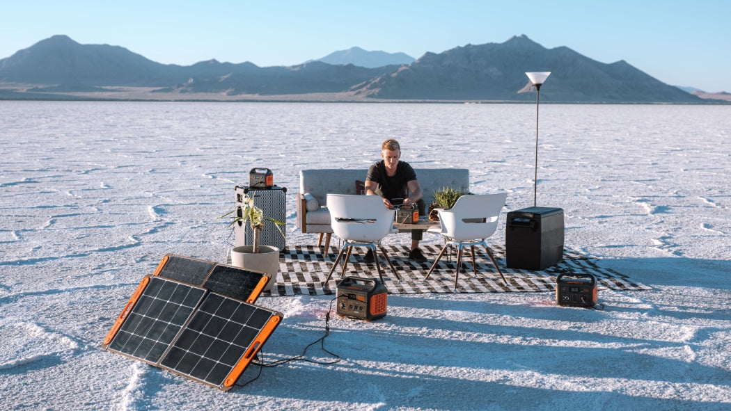 solar powered outdoor outlet