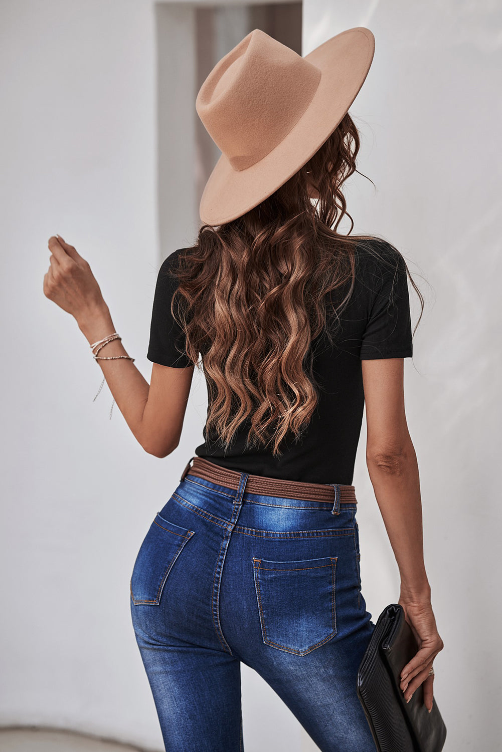 Low Neck Buttoned Ribbed Short Sleeve Top