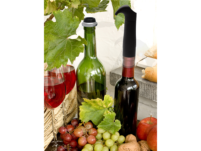 Wine Bottle Vacuum Pump with 2 Stoppers VT-VINOVAC02