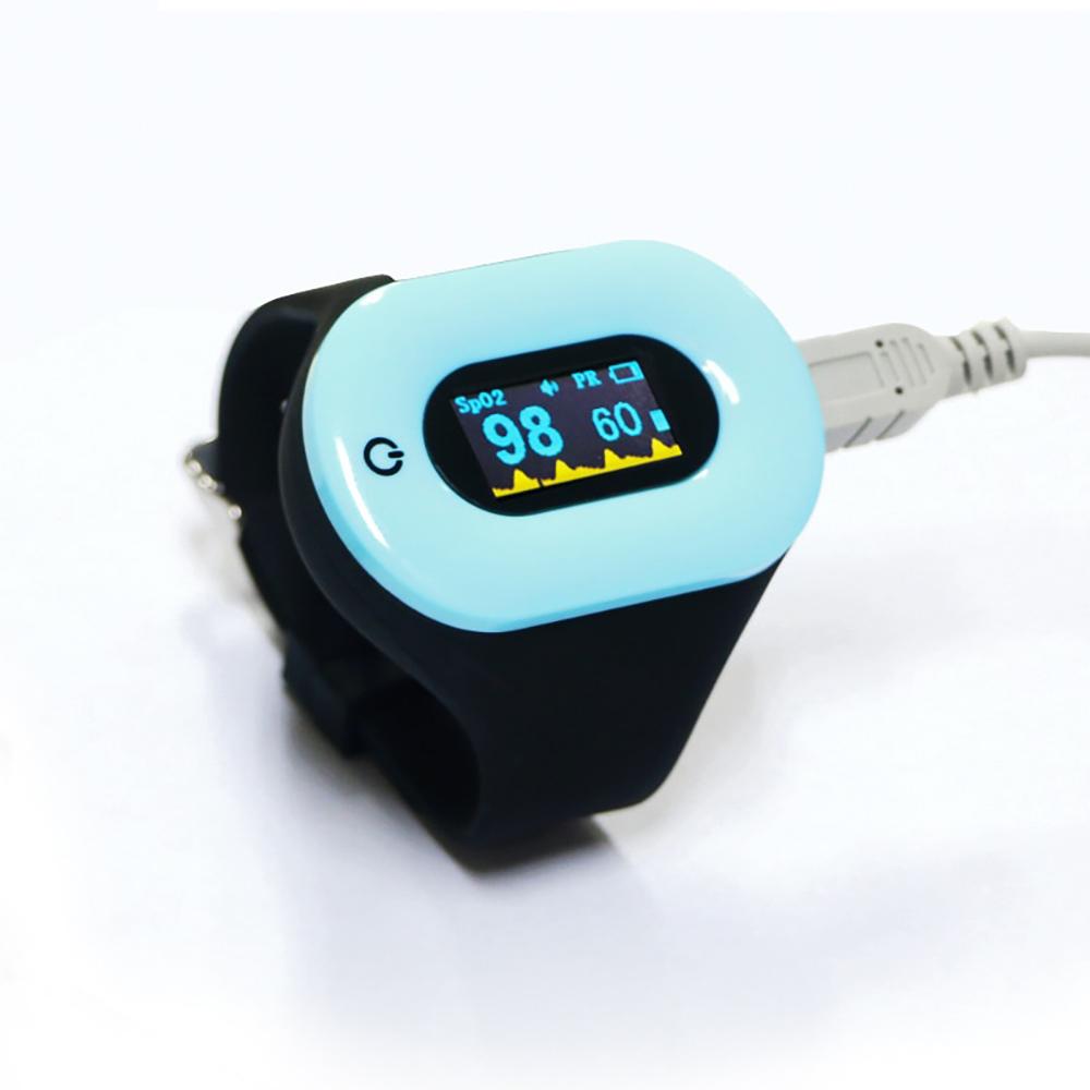 Lightweight Wristband Finger Pulse Oximeter