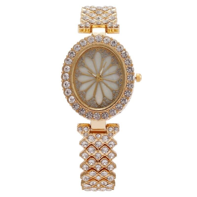 Rhinestone Bejeweled Bracelet Wristwatch