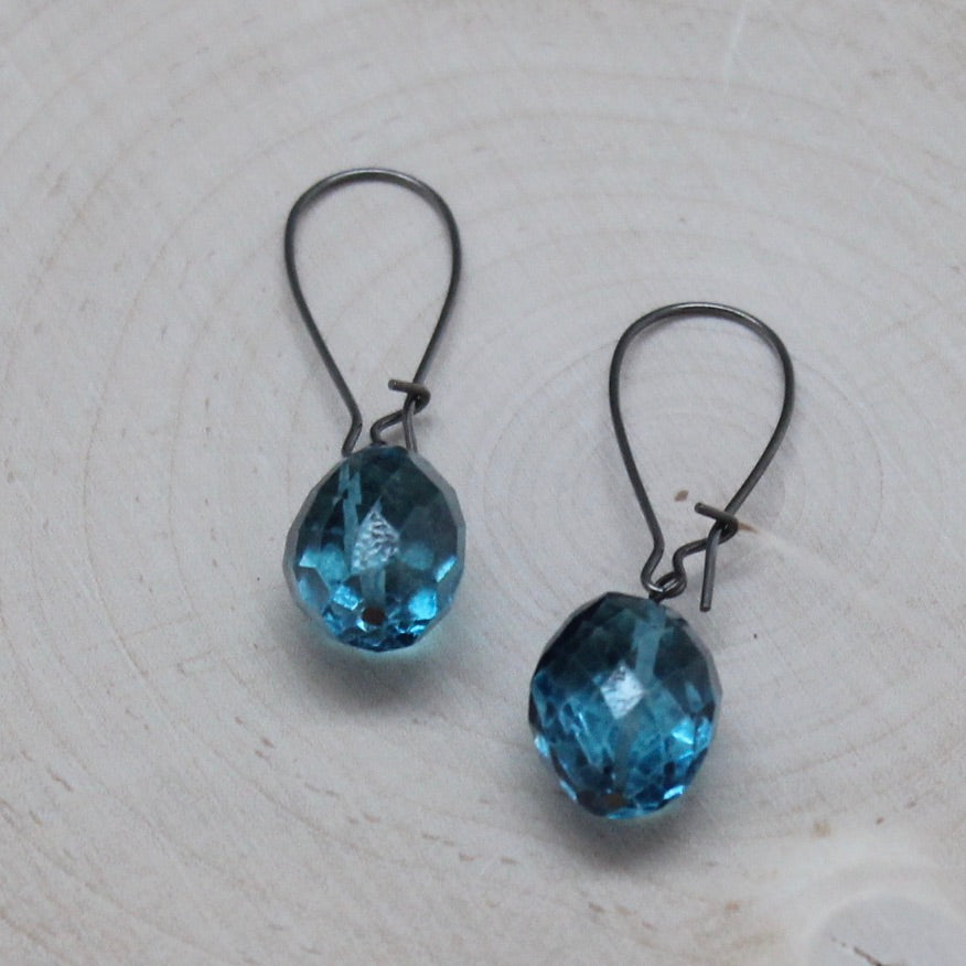 Gunmetal Gemstone Short Earrings