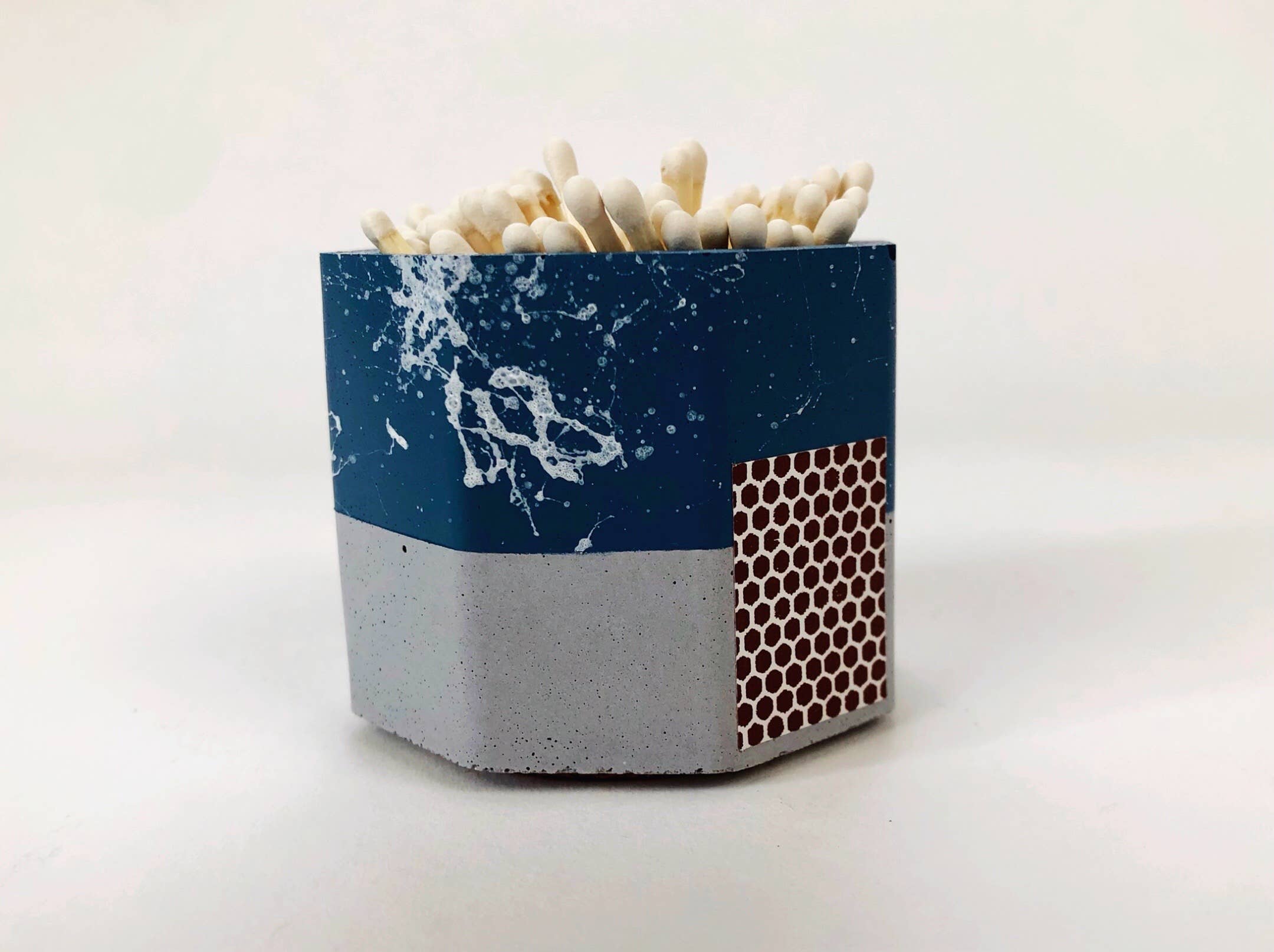 Concrete Match Holder + Matches