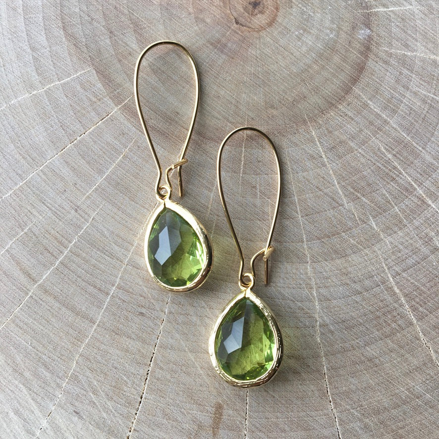 Jane Gold Glass Short Earrings