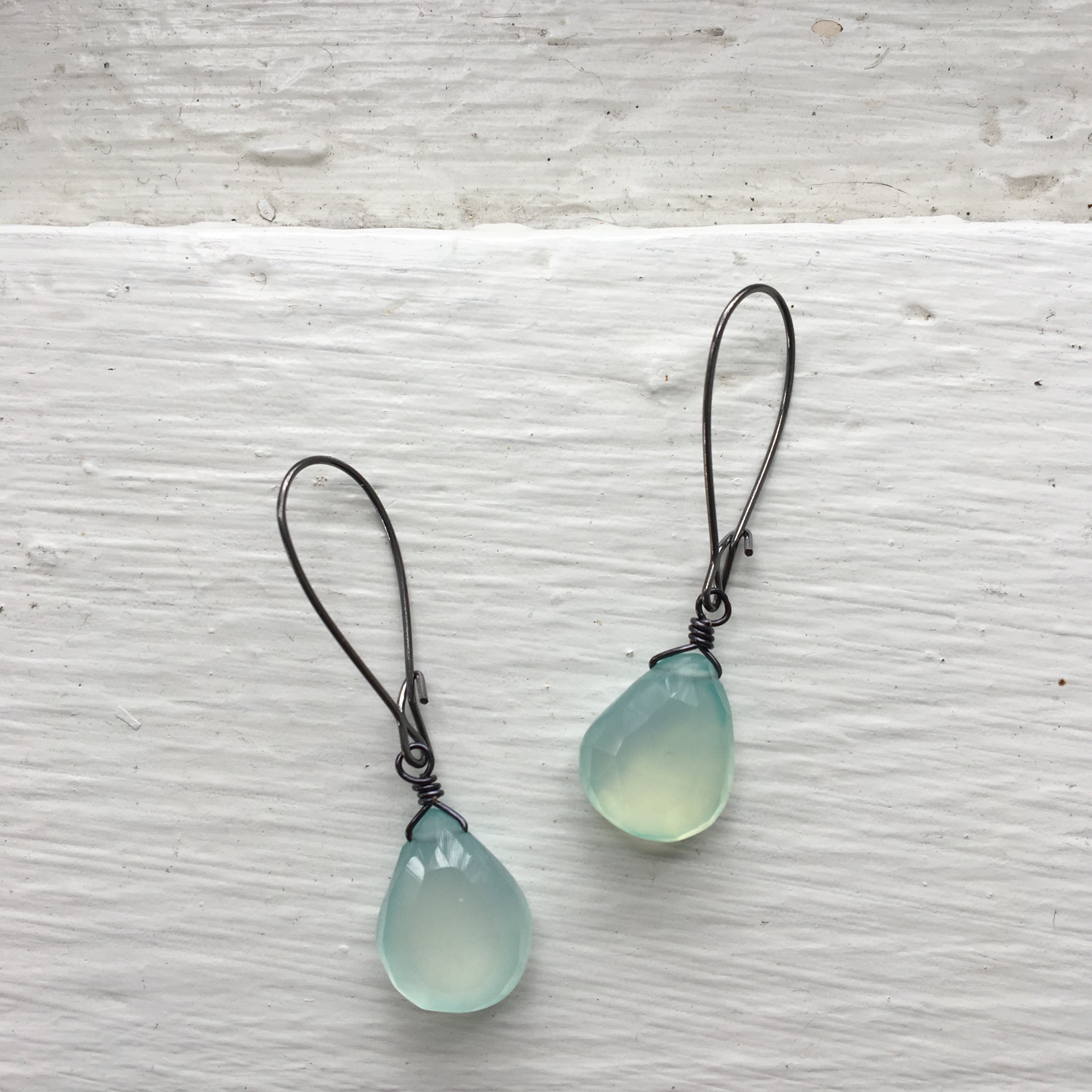 Gunmetal Gemstone Short Earrings