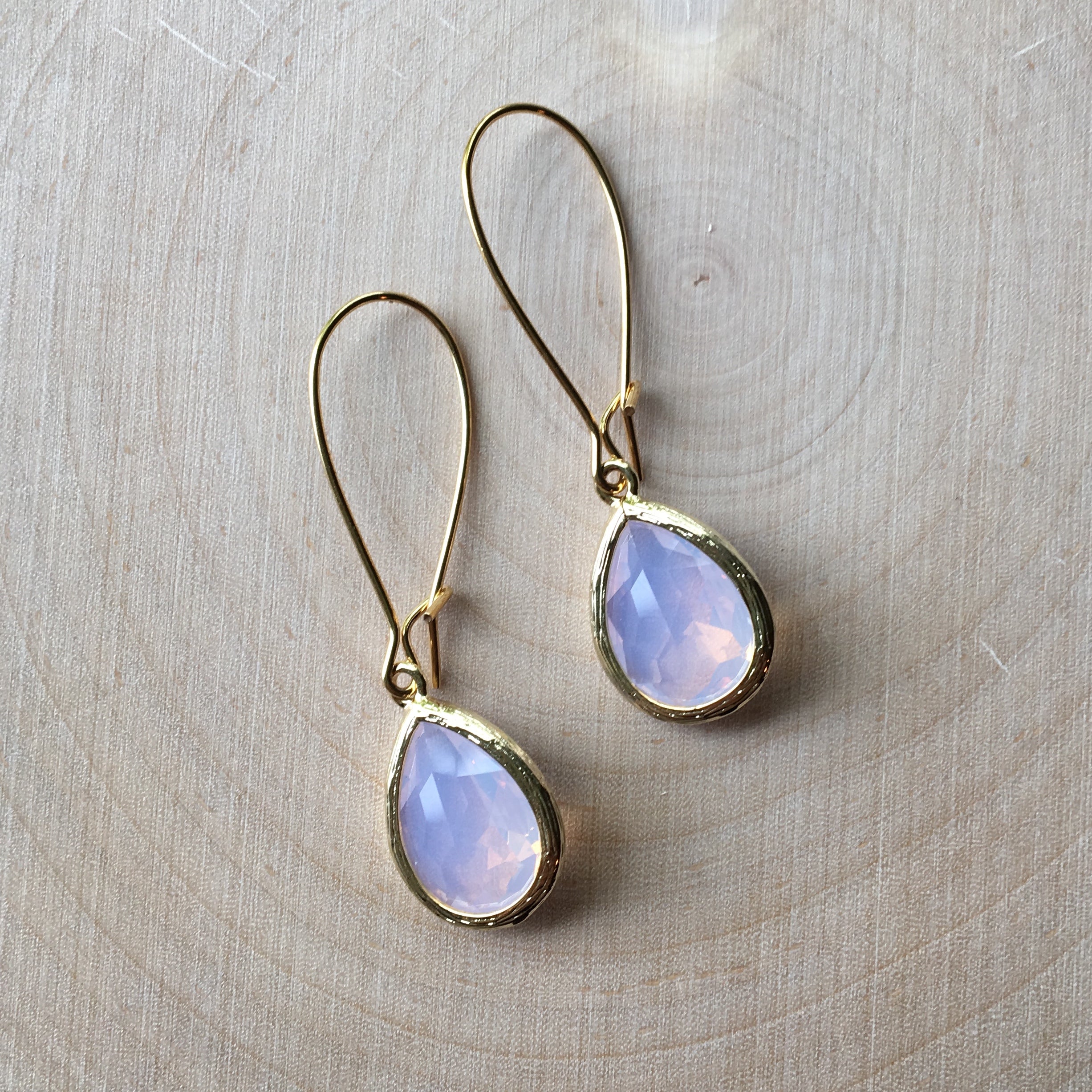 Jane Gold Glass Short Earrings