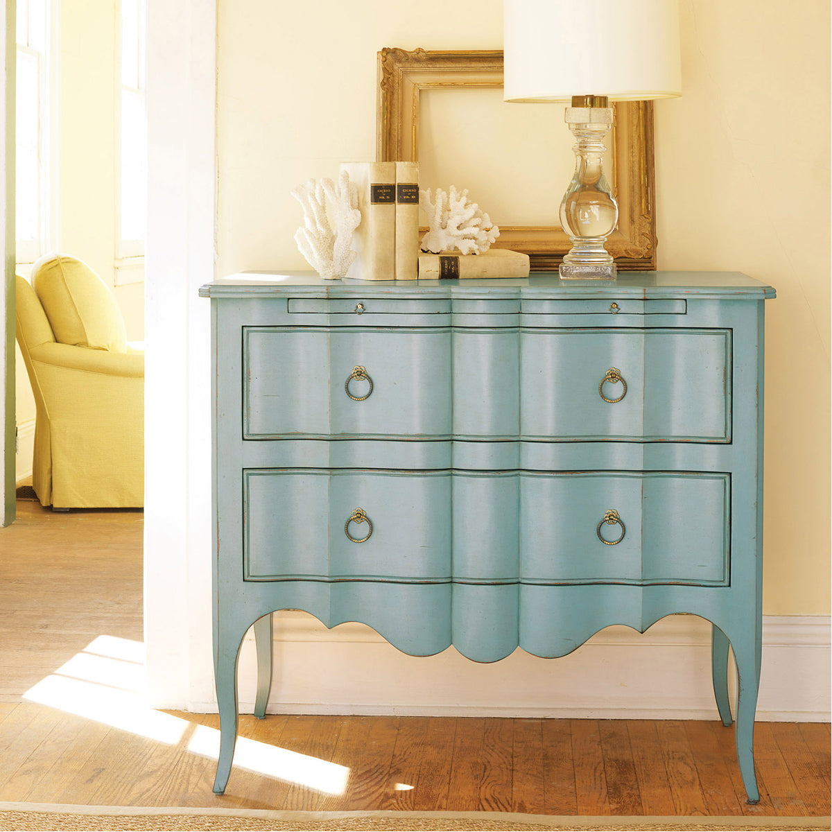  Somerset Bay Home Marthas Vineyard Chest 