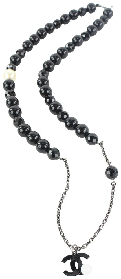 Chanel 05P Black Pearl CC Necklace with Flower Detail 873cas412