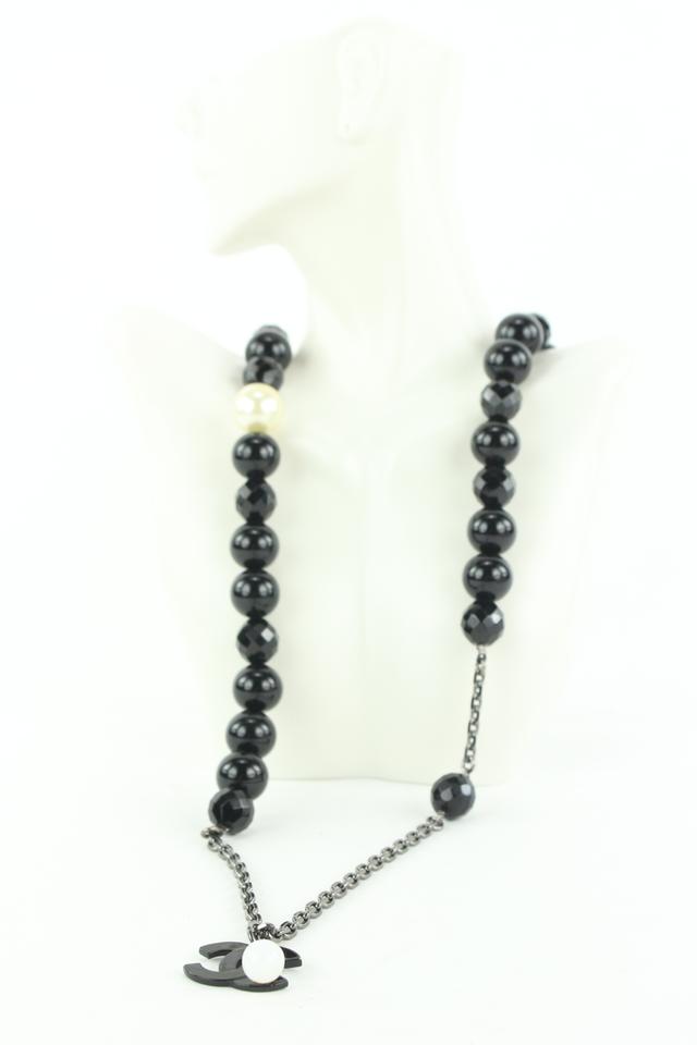 Chanel 05P Black Pearl CC Necklace with Flower Detail 873cas412
