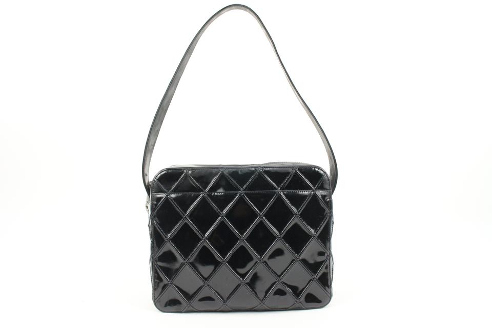 Chanel Black Quilted Patent Shoulder Bag 4c131s