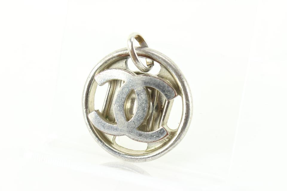 Chanel 03A CC Logo Charm Pendant 37cc721s