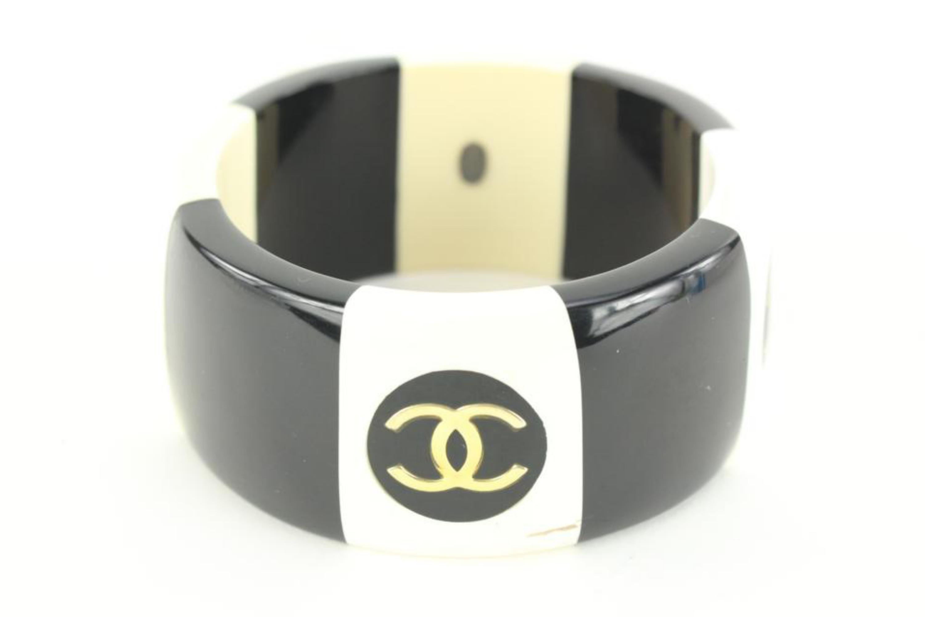 Chanel 96P Black x Ivory Coco Button CC Wide Cuff Bracelet Bangle 77cz615s