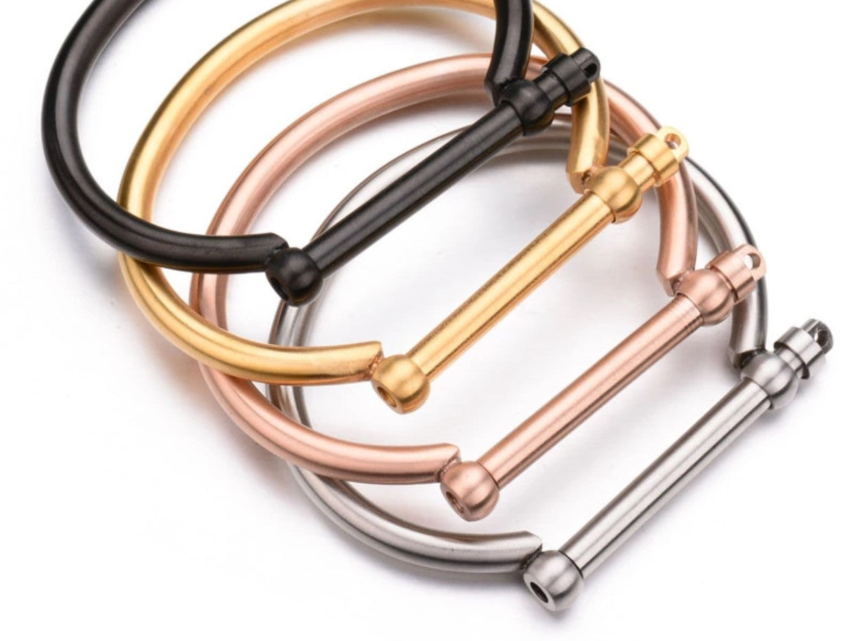 Horseshoe & Belt Buckle Bracelet Cuff Gift Set
