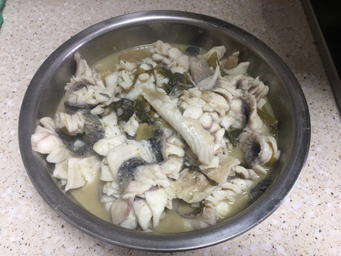 亮亮妈煮好的酸菜乌鱼