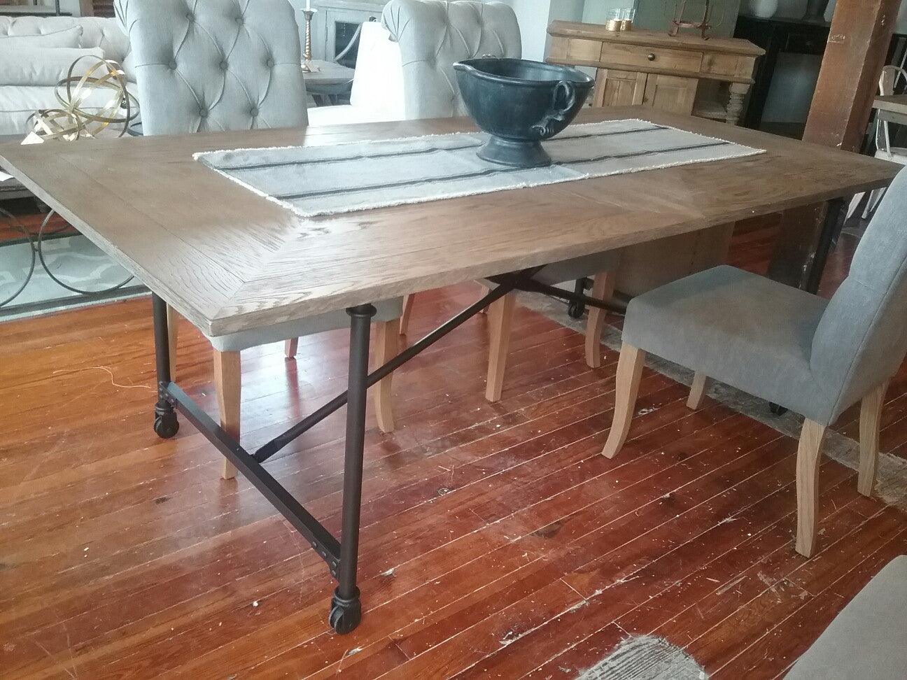  Loft Table 