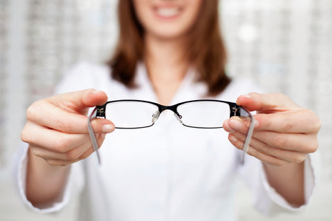 5 Signs You Need Reading Glasses| Eyekeeper