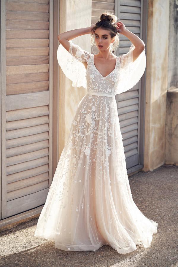 Ivory V Neck Beach Wedding Dresses with Lace Appliques WD546