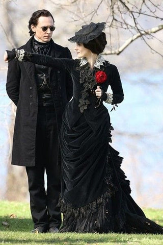Victorian era gothic fashion discount