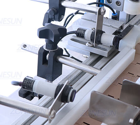 Ojo eléctrico de línea de llenado de aceite esencial