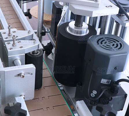Labeling Head of Essential Oil Filling Line