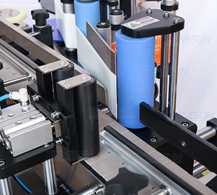 Labeling Head of Automatic Essential Oil Filling Line