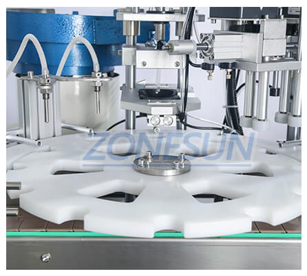 Vheage d'étoiles de la machine à coiffage de remplissage monobloc ZS-AFC1