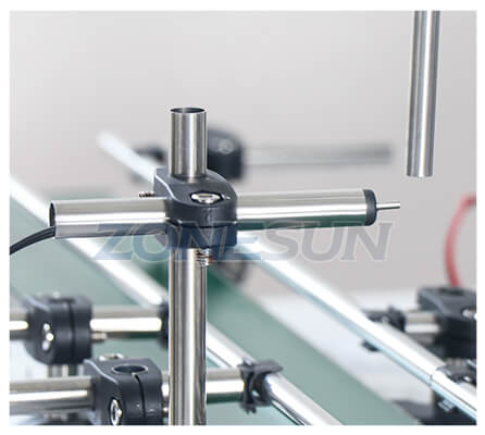 コンベア付きの小さな磁気ポンプ充填機の電気目